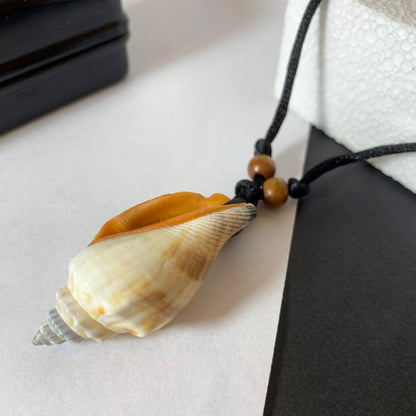 Small Valampuri Necklace Pendant Sea Shell  Jewelry